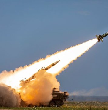 Ministerio di Defensa Hulandes ta planea inversion militar adicional den Caribe pa misil contra barco