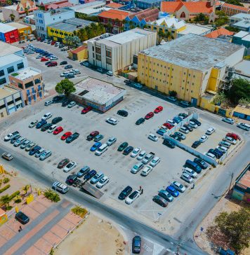 Comunicado di Minister Geoffrey Wever: Proximo paso concreto pa parkeerplaats moderno y desaroyo den centro di Oranjestad